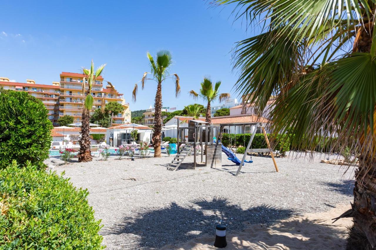 Malgrat De Mar Beachfront Village Bagian luar foto